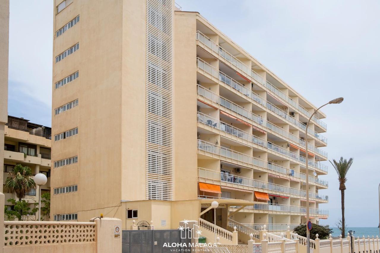 Torremolinos Beachfront 202 By Alohamalaga المظهر الخارجي الصورة